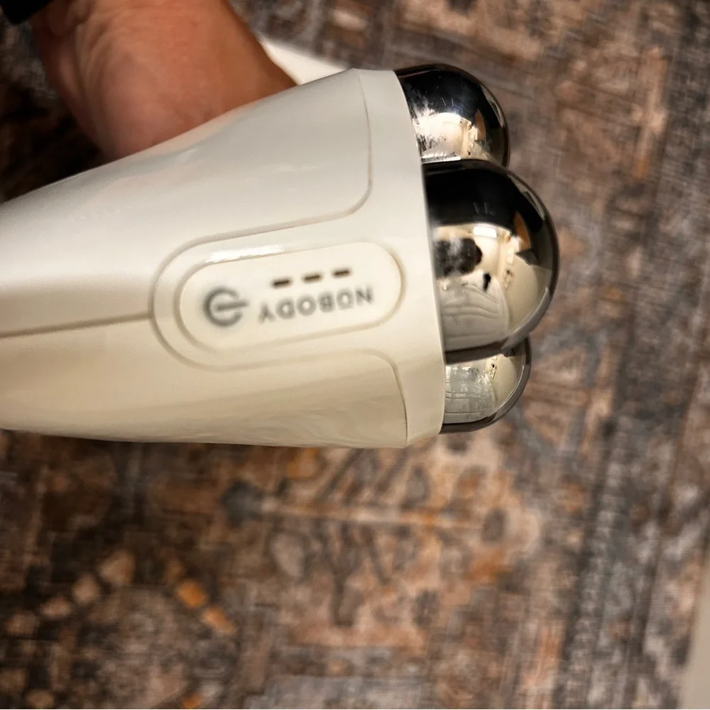 NuBODY Skin Toning Device with Charger - Picture 2 of 9